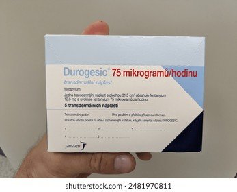 Durogesic 100 Mcg/Saat 5 Transdermal Flaster 1 Durogesic 100 Mcg Saat 5 Transdermal Flaster 21185