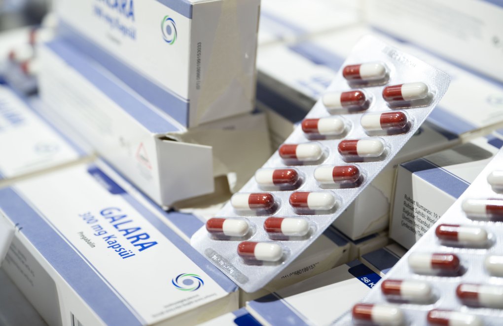 Galara 300 Mg 56 Kapsul 1 Galara 300 Mg 56 Kapsul 30203